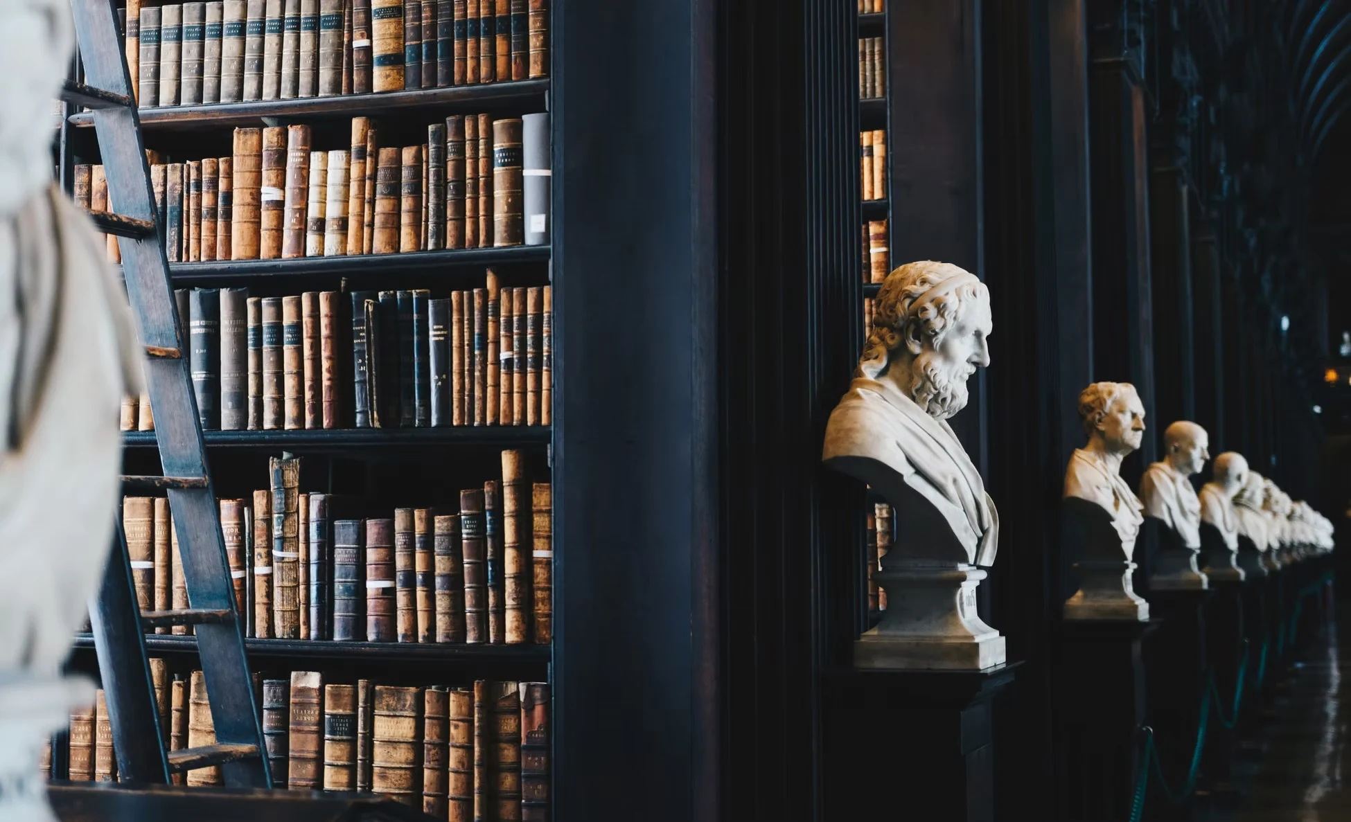 Exterior of a courthouse in Southern Illinois
